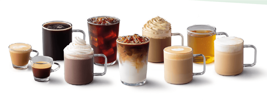 Vasos de diferentes tamaños y estilos con bebidas preparadas con café Nescafé