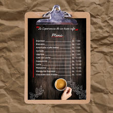 Menú que muestra lista de recetas de café ofrecida a clientes