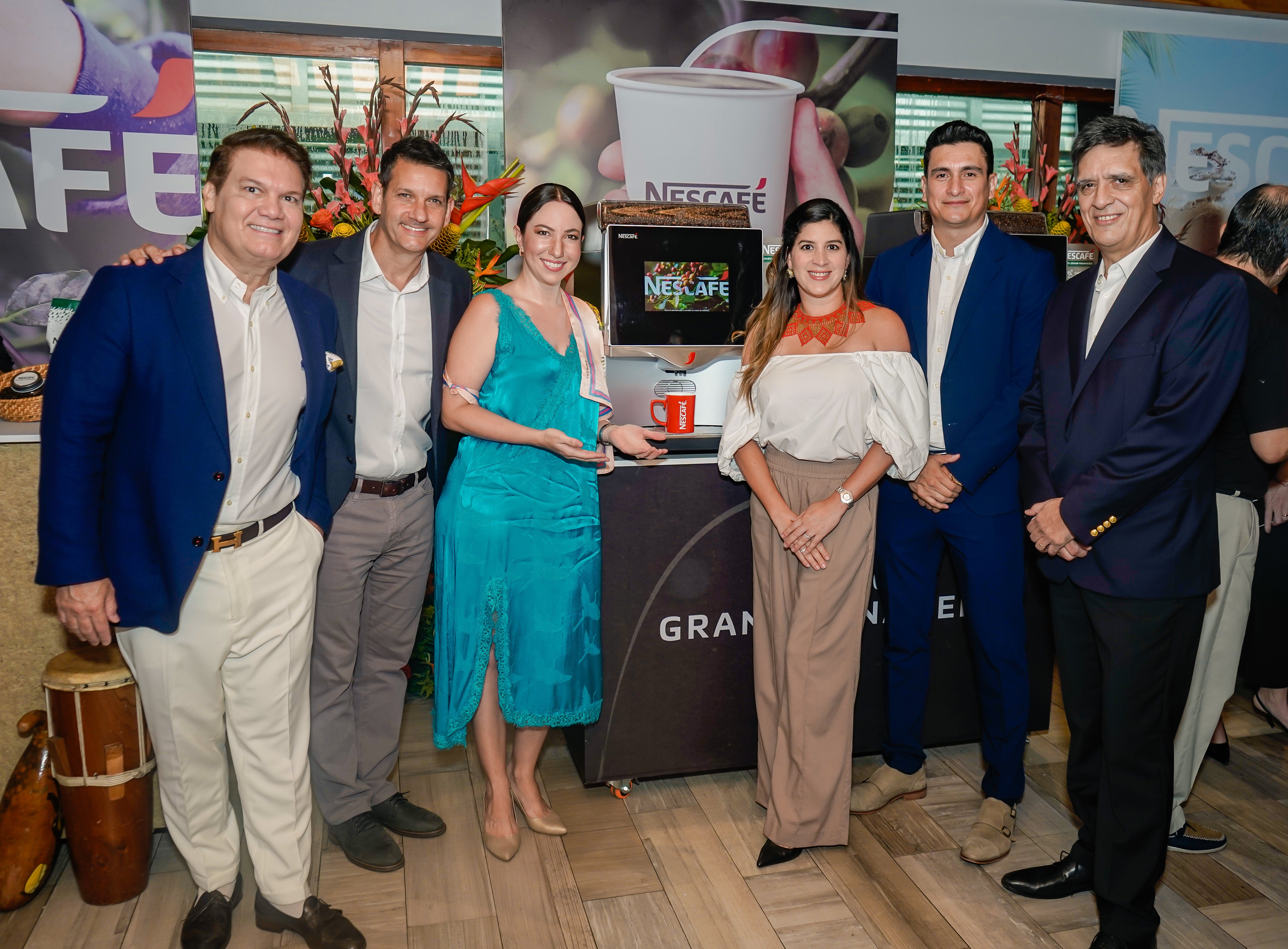 Primer café Nescafé con grano  100% panameño