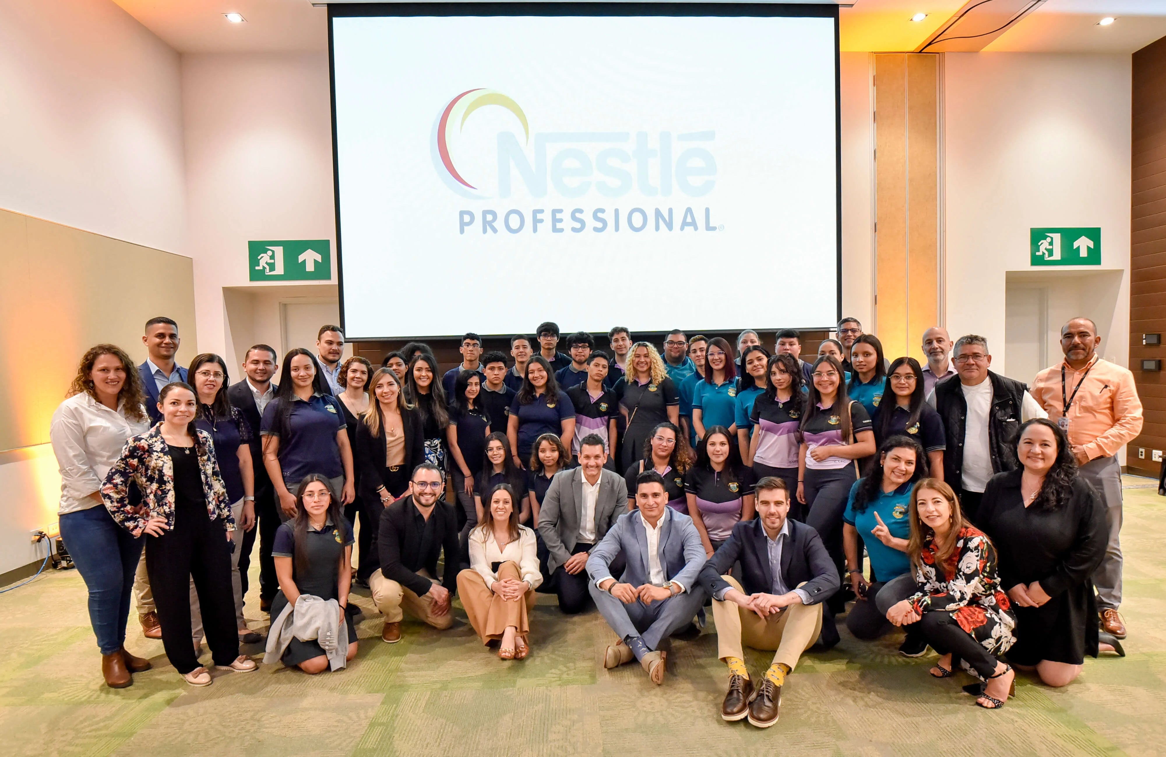Grupo organizador de NESTLÉ PROFESSIONAL en el lanzamiento de los programas de formación