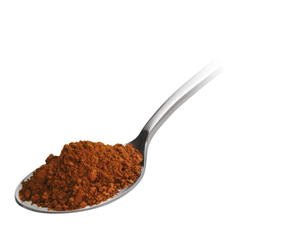 Cuchara de metal con cacao en polvo Nesquik