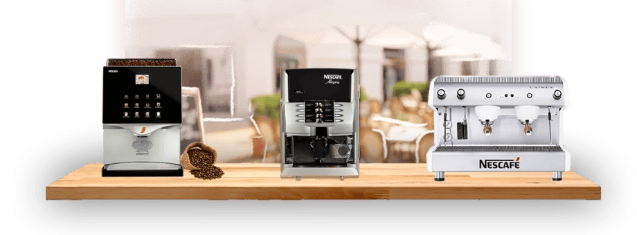 De izquierda a derecha, máquinas de café de grano, soluble y barista de NESCAFÉ®