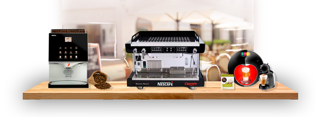 De izquierda a derecha, máquinas de café en grano, barista y en cápsulas NESCAFÉ®