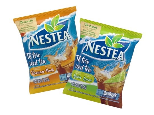 Bolsas de 1 kg de NESTEA® a la izquierda el sabor a durazno y a la derecha el de limón