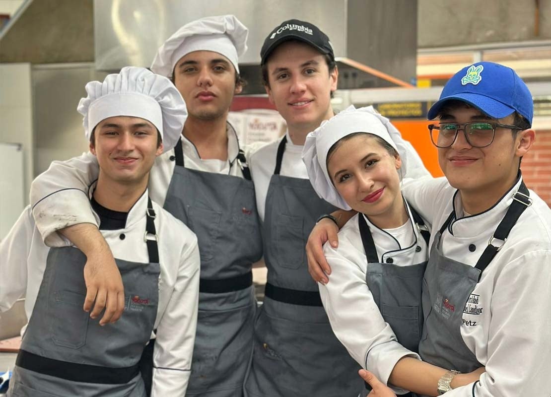 Cinco jóvenes estudiantes de gastronomía participan del Programa YOCUTA