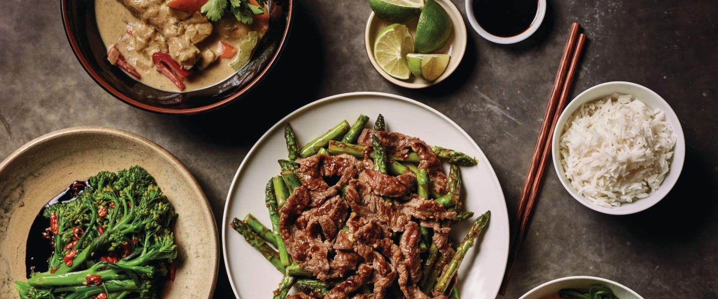 Variedad de platillos salados hechos con productos culinarios de Nestlé Professional