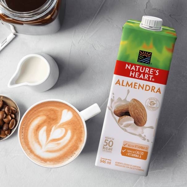 Bebida de almendras NATURE'S HEART® en caja 946ml