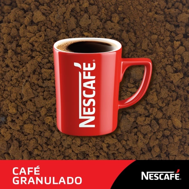 Taza Nescafé Tradición con café granulado
