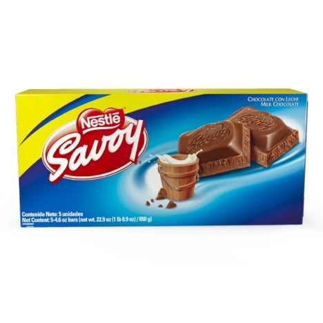 Chocolate con leche Nestlé Savoy. Viene en una caja con 6 unidades, y su peso neto es de 150 g