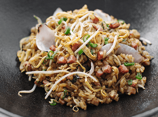 Platro con receta arroz oriental
