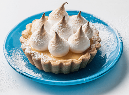 Tarta de Ganache de Chocolate blanco, coco y merengue