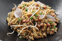 Platro con receta arroz oriental