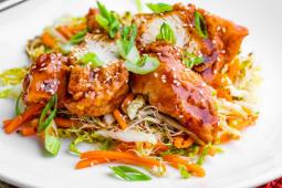 Ensalada de pollo Tso's
