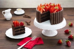 Torta de chocolate kitkat