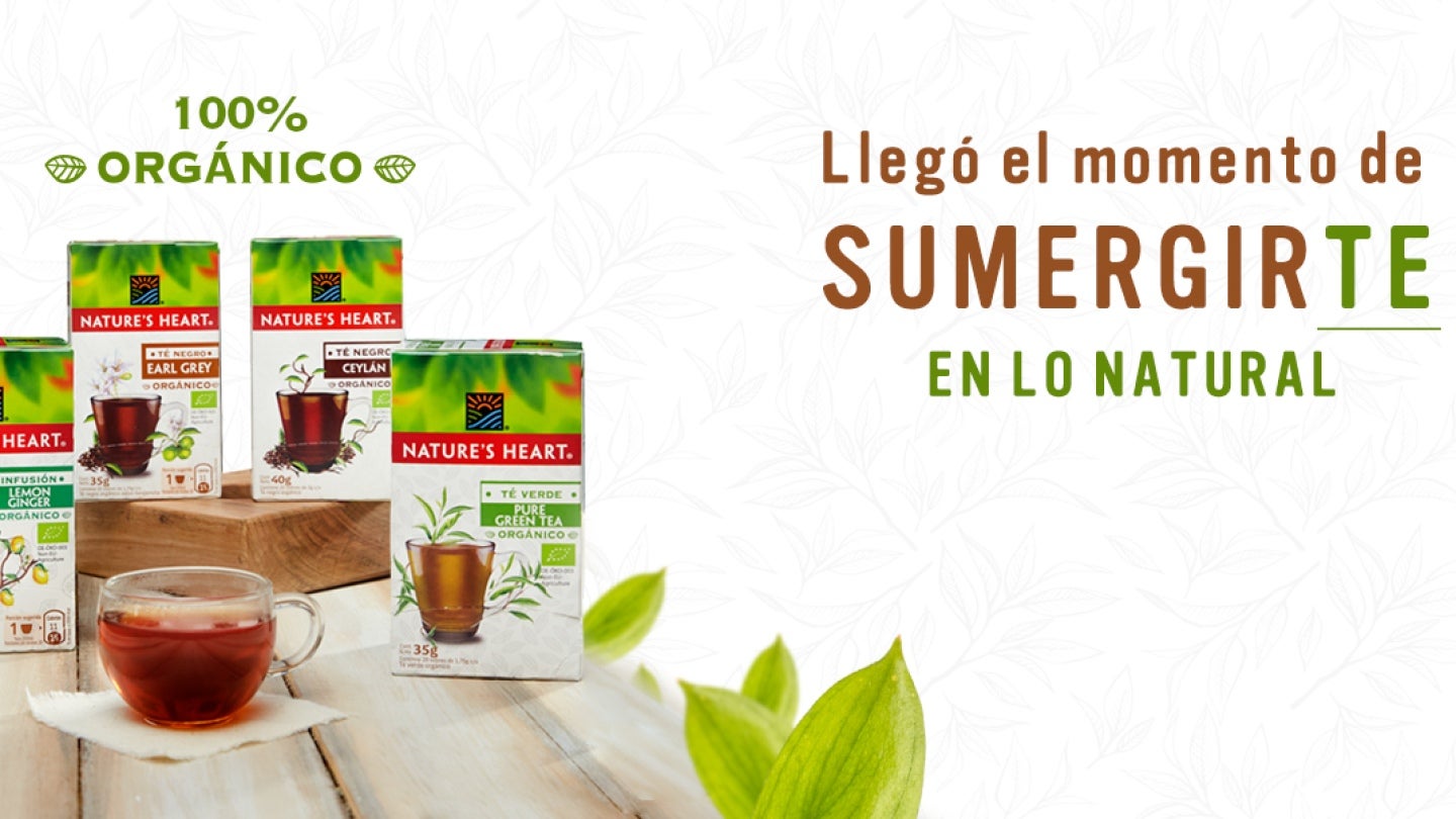 Cuatro cajas de Té Nature's Heart junto a leyenda "Llegó el momento de suergirte en lo natural"