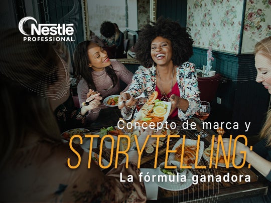 Grupo de personas compartiendo comida en un restaurante, ilustrando conexión y concepto de marca.
